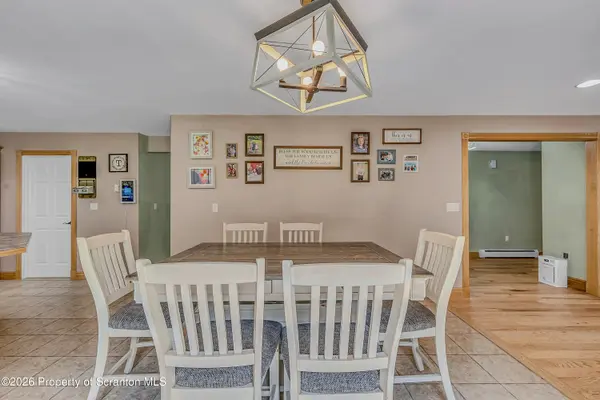 412 Martin ST, Forest City, PA 18421