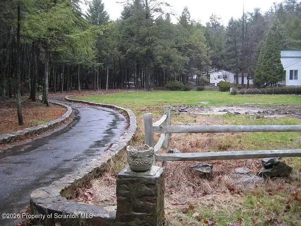 75-205 Stoney Brook LN, Palmerton, PA 18071