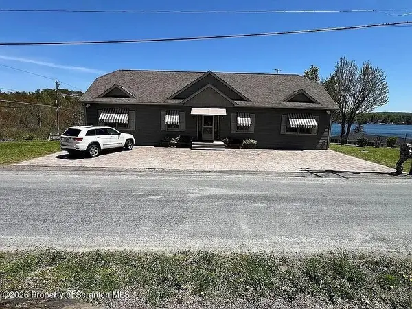 240 Sunset AVE, Greenfield Twp, PA 18407