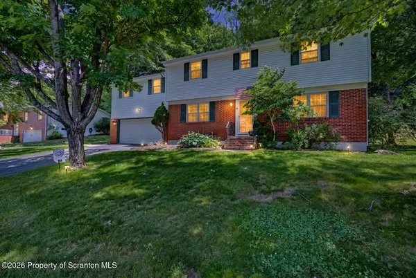 104 Sturbridge RD, Clarks Summit, PA 18411