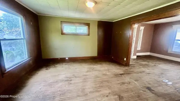 31 Bank ST, Montrose, PA 18801
