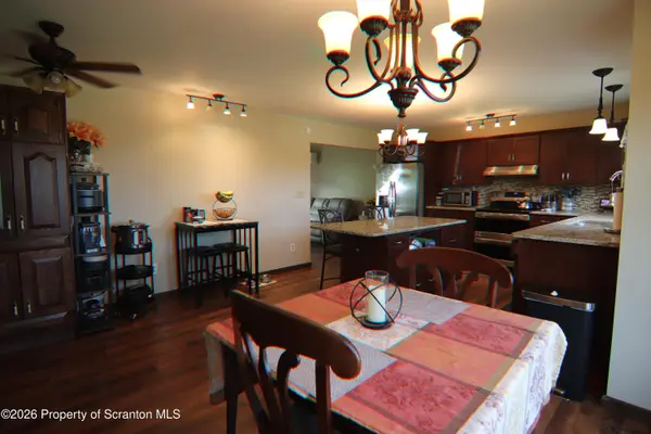 10 Dogwood DR, Tunkhannock, PA 18657