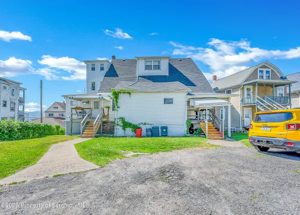 343 Smith ST, Dunmore, PA 18512