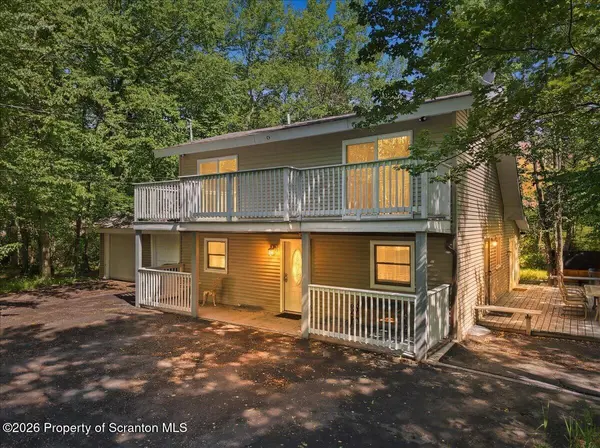 4172 Brook CT, Tobyhanna, PA 18466