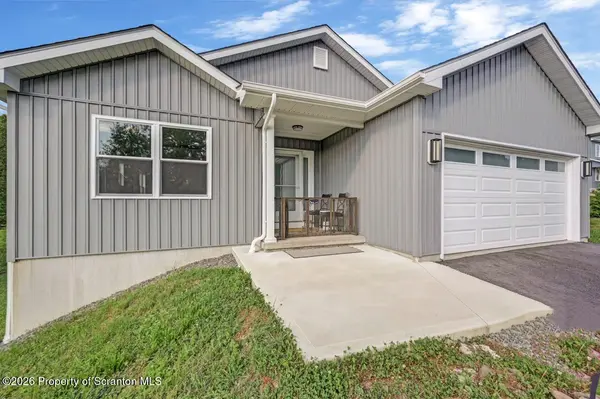 234 Mountainview DR, Jefferson Twp, PA 18436