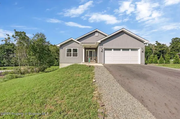 234 Mountainview DR, Jefferson Twp, PA 18436