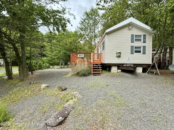 699 Snowshoe DR, Covington Twp, PA 18424