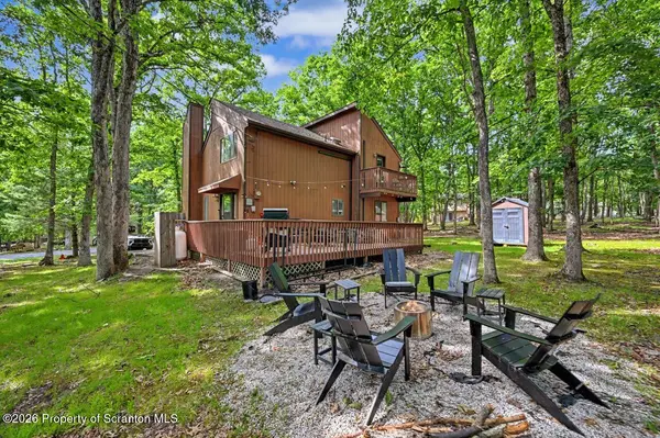 314 Hyland DR, East Stroudsburg, PA 18301