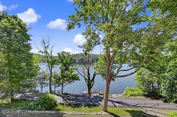 155 Baylors Lake RD, Nicholson, PA 18446