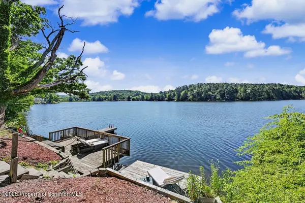 155 Baylors Lake RD, Nicholson, PA 18446