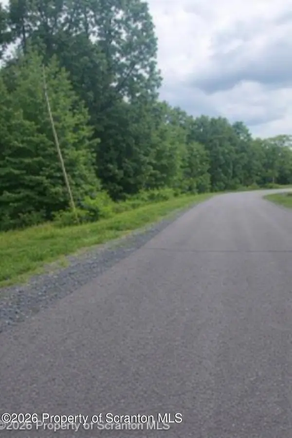 L#39 Summit Woods RD, Moscow, PA 18444