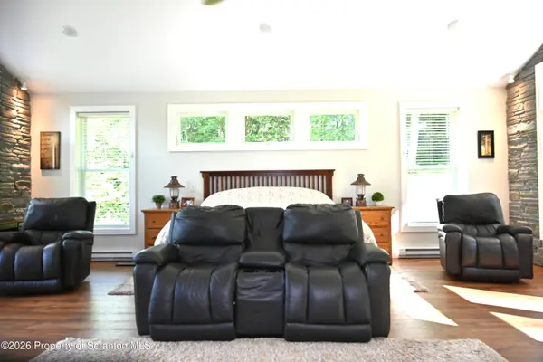 27715 PA-92, Susquehanna, PA 18847