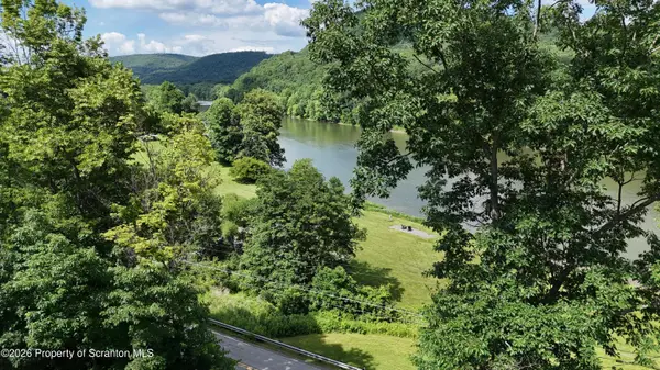 27715 PA-92, Susquehanna, PA 18847
