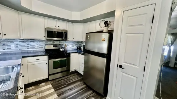 1561 Keelersburg RD, Tunkhannock, PA 18657