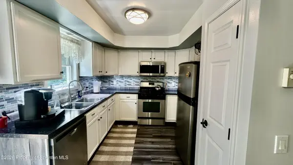 1561 Keelersburg RD, Tunkhannock, PA 18657
