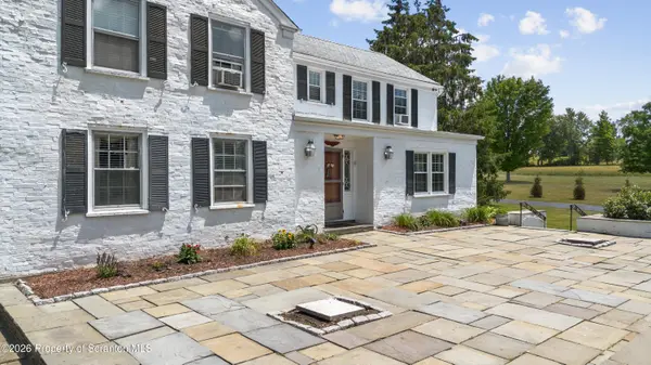 642 Lily Lake RD, Waverly, PA 18471