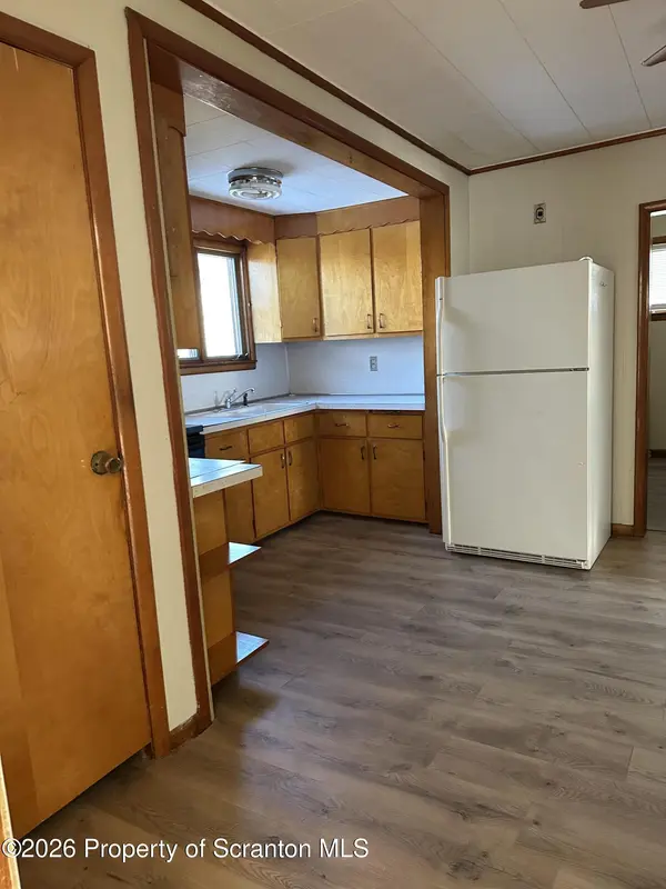 207 Prospect ST, Dunmore, PA 18512