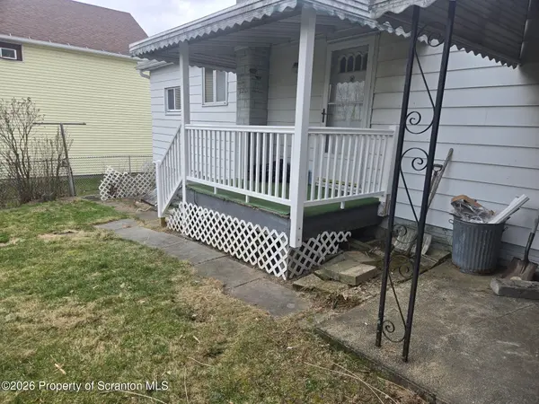 207 Prospect ST, Dunmore, PA 18512