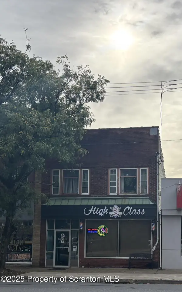 271 Wyoming AVE, Kingston, PA 18704