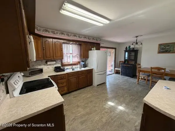 207 Lynn DR, Springville, PA 18844