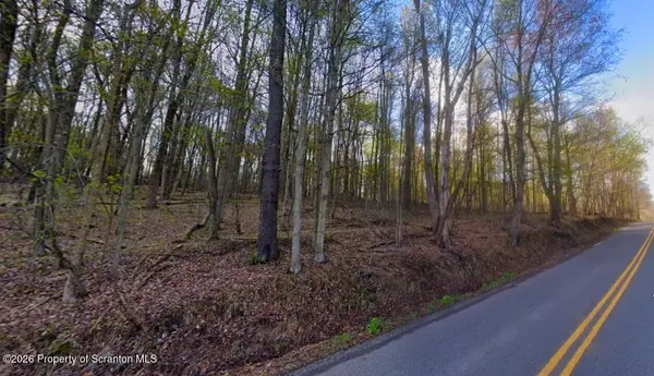 Gravel Pond RD, Glenburn Twp, PA 18411