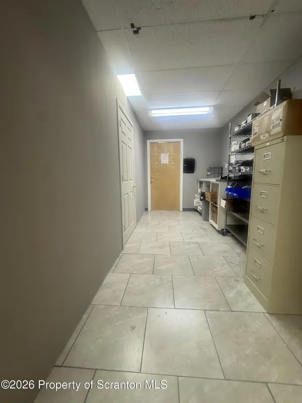 4113 Birney AVE, Moosic, PA 18507