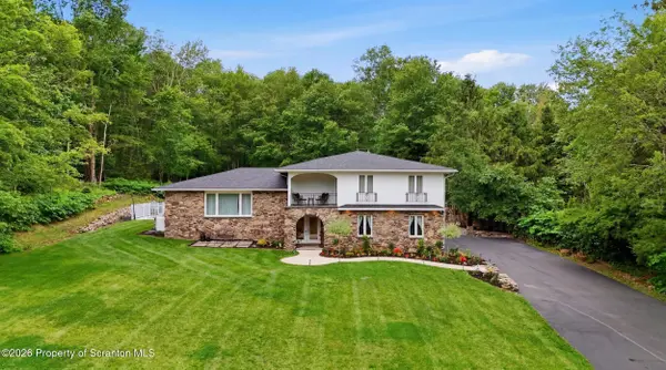 649 Gardner RD, Elmhurst, PA 18444