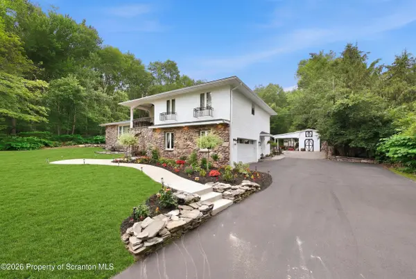 649 Gardner RD, Elmhurst, PA 18444
