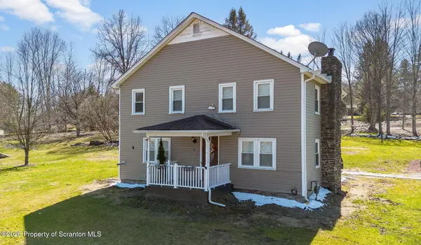 405 S Turnpike RD, Dalton, PA 18414