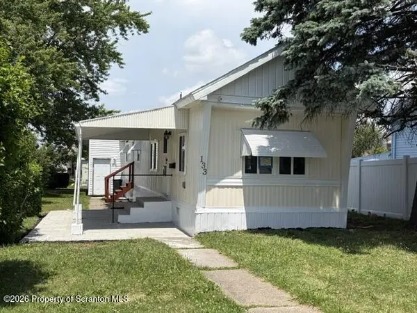 133 Thirwell AVE, Hazleton, PA 18201