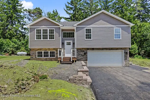 13 Kozel LN,  Scott Twp,  PA 18411