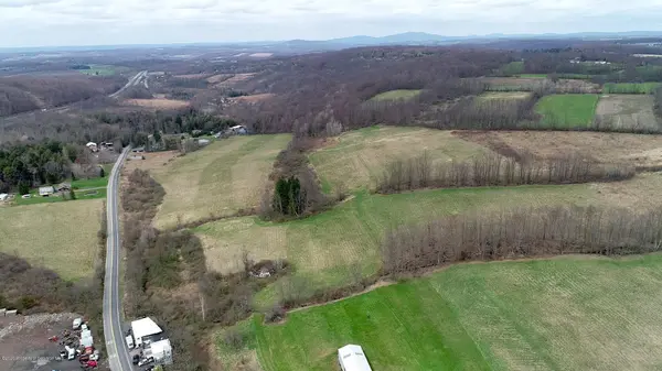 321 Justus BLVD, Scott Twp, PA 18447