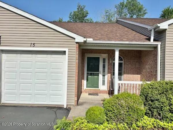 15 Parkland DR #BLDG 2, South Abington Twp, PA 18411