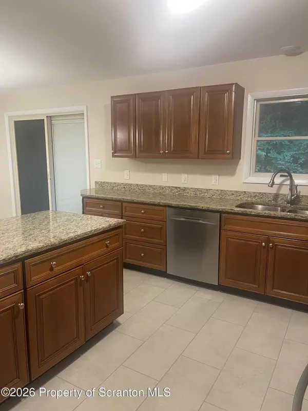 2251 Cedar AVE, Scranton, PA 18505