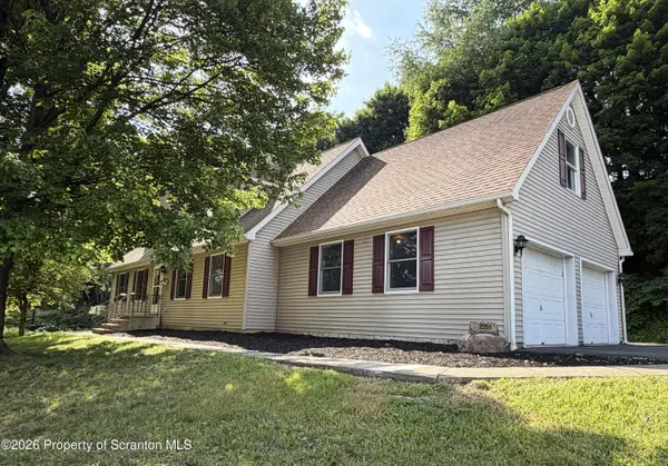2251 Cedar AVE, Scranton, PA 18505