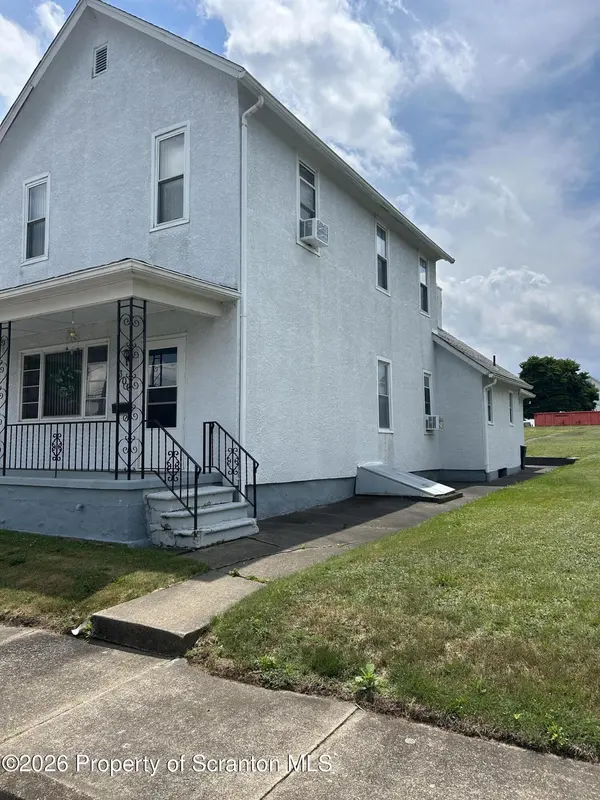 300 Charles ST, Old Forge, PA 18518