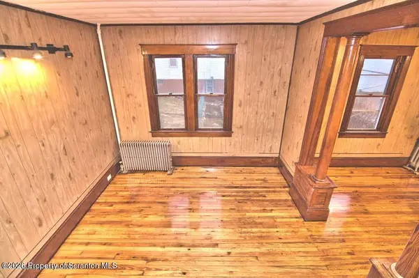 34 Simon Block AVE, Hanover Twp, PA 18706