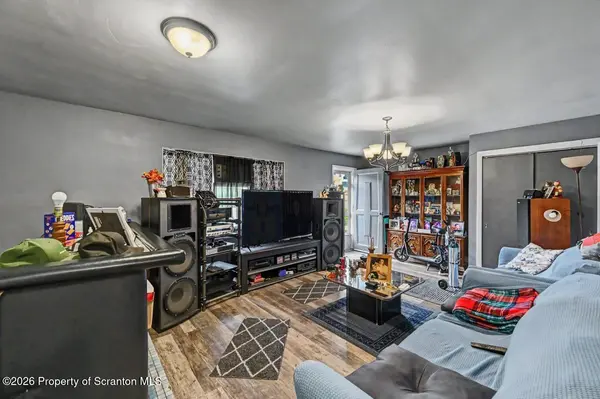 946 Clay AVE, Scranton, PA 18510