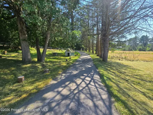 452 Mount Olivet RD, Wyoming, PA 18644