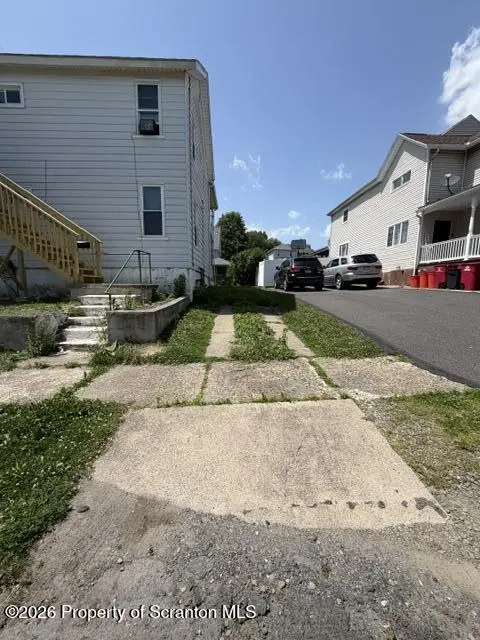 111 W W Grove ST #2, Dunmore, PA 18509