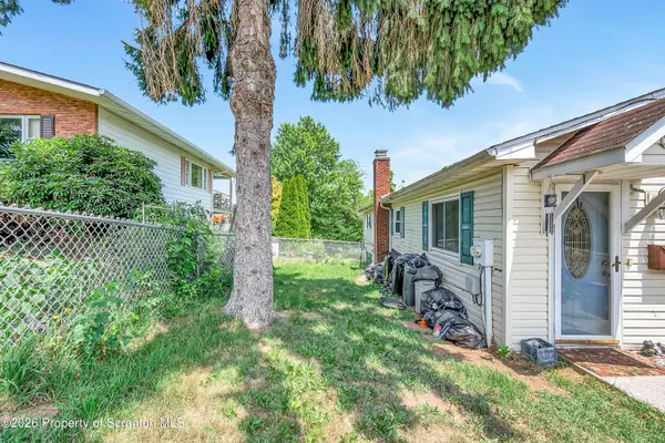 1213 Mowry ST, Old Forge, PA 18518