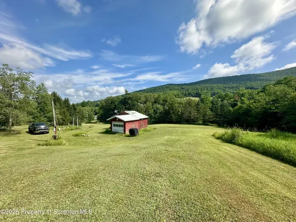 241 Hillside LN, Forkston, PA 18629