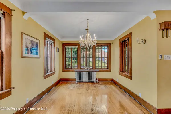 113 Claremont AVE, Clarks Summit, PA 18411