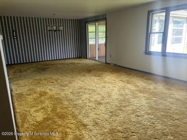 1475 Fairview RD, Scott Twp, PA 18411