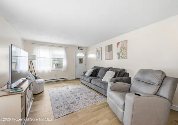 74 S Main ST, Mountaintop, PA 18707
