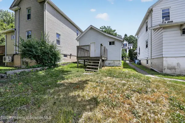 141 1/2 Dimmick ST ## PTL11, Throop, PA 18512