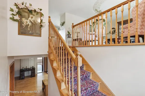 141 Old Boston RD, Pittston, PA 18640
