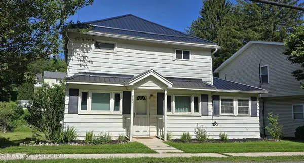 210 Riverside DR, Factoryville, PA 18419