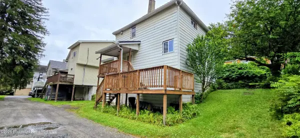 210 Riverside DR, Factoryville, PA 18419