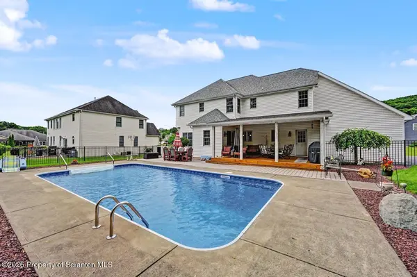 526 Garfield AVE, Jermyn, PA 18433